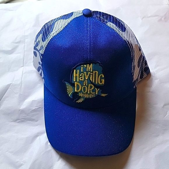 Disney Parks I\'m Having A DORY Moment Cap NWT
